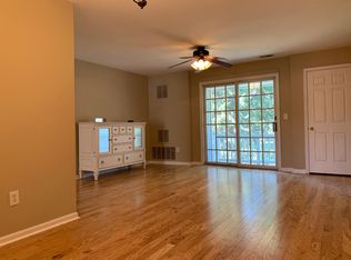 130 Mockingbird Ct #130, Three Bridges, NJ 08887