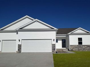1200 Pleasant St SE, Bondurant, IA 50035