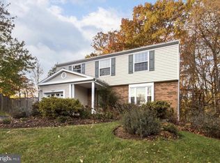 8201 Terra Grande Ave, Springfield, VA 22153