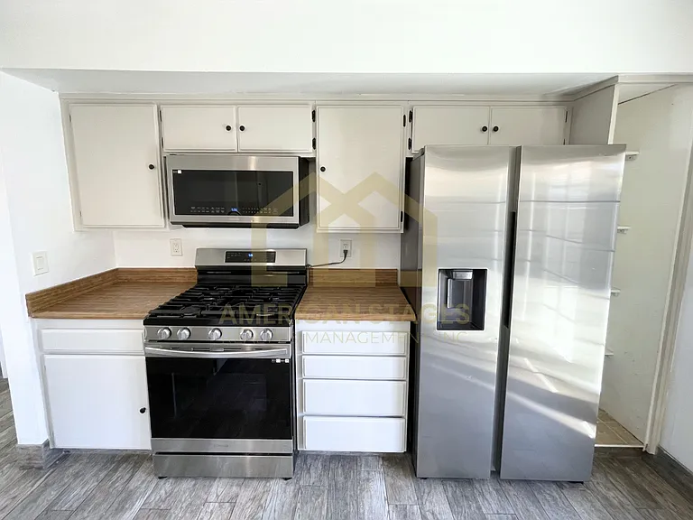 916 N M Pl — Photo 11