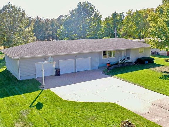 2nd image of 4255 Michigan Ave