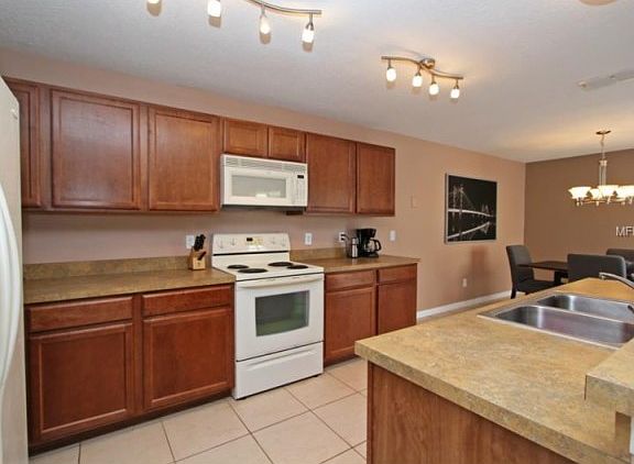 5th image of 14429 Chinese Elm Dr