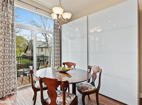 5th image of 227 W Wood St #76C