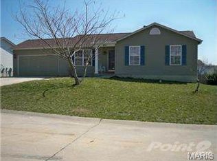 404 Santa Cruz Dr, Moscow Mills, MO 63362