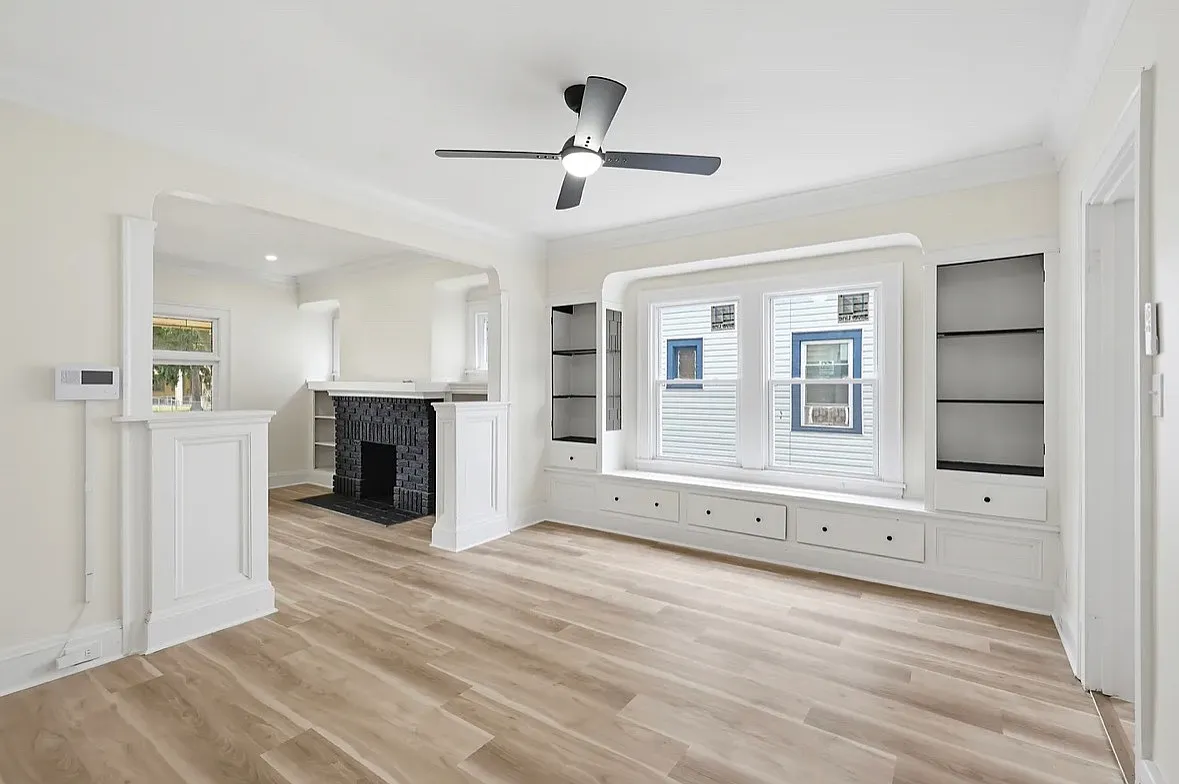 2 bed, $1,100 — Photo 3