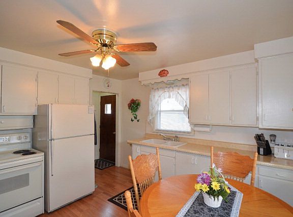 5th image of 744 10th St