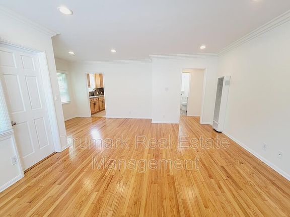 4th image of 4249 Laurel Canyon Blvd