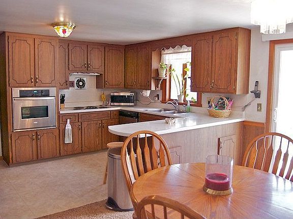 5th image of 1179 Crestwood Dr
