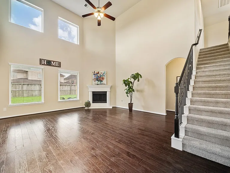 13935 Carncross Ct — Photo 11