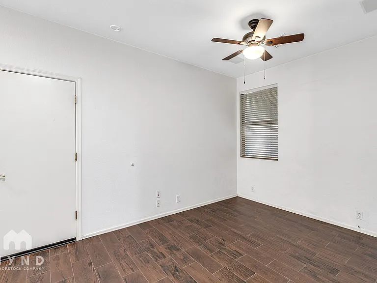 250 N Nash Way — Photo 15