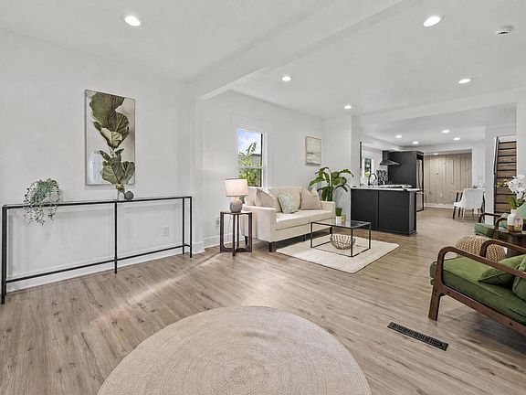 2nd image of 5937 N 42nd STREET
