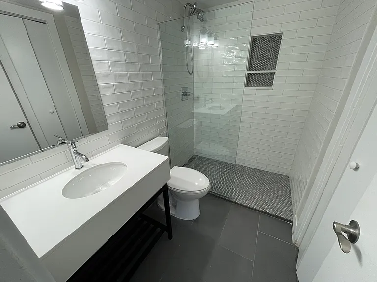 3250 Oneal Cir #G12 — Photo 8