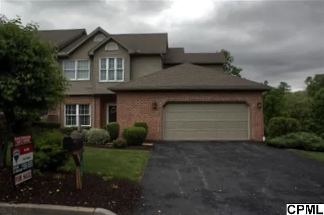 536 Bridgeview Dr photo 1