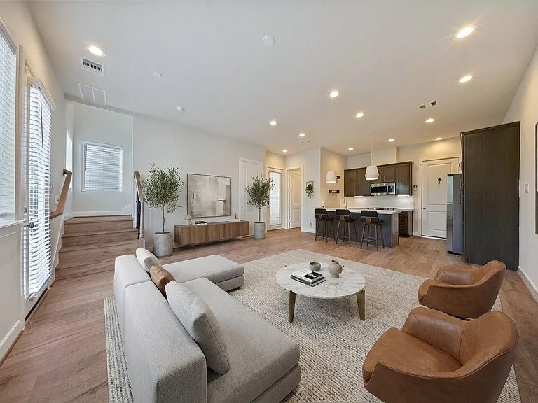 2309 Silva Park Ln — Photo 4