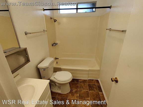 5th image of 1451 Michigan Ave APT 8
