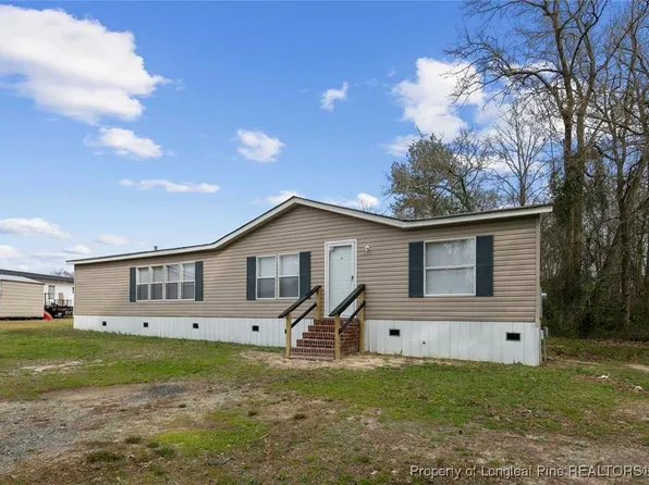 109 Plateau Ln, Parkton, NC 28371