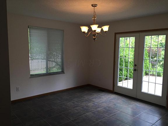 4th image of 949 Harmony Ct
