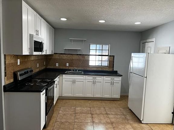 2nd image of 7519 Free Ave Floor 7519