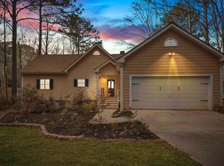 381 E River Bend Dr, Eatonton, GA 31024