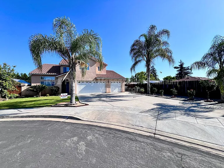 5460 W Ashcroft Ave — Photo 16