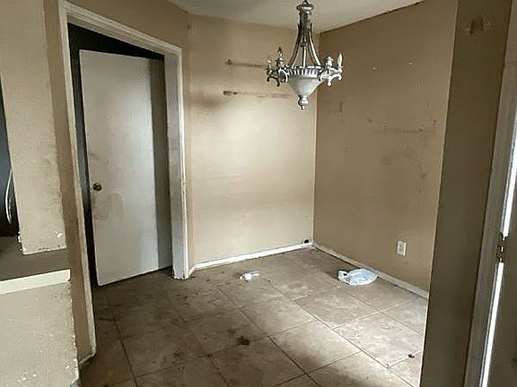 3rd image of 12500 Sandpiper Dr APT 147