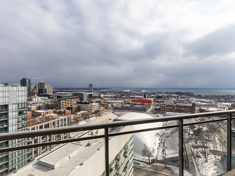 38 Joe Shuster Way — Photo 28