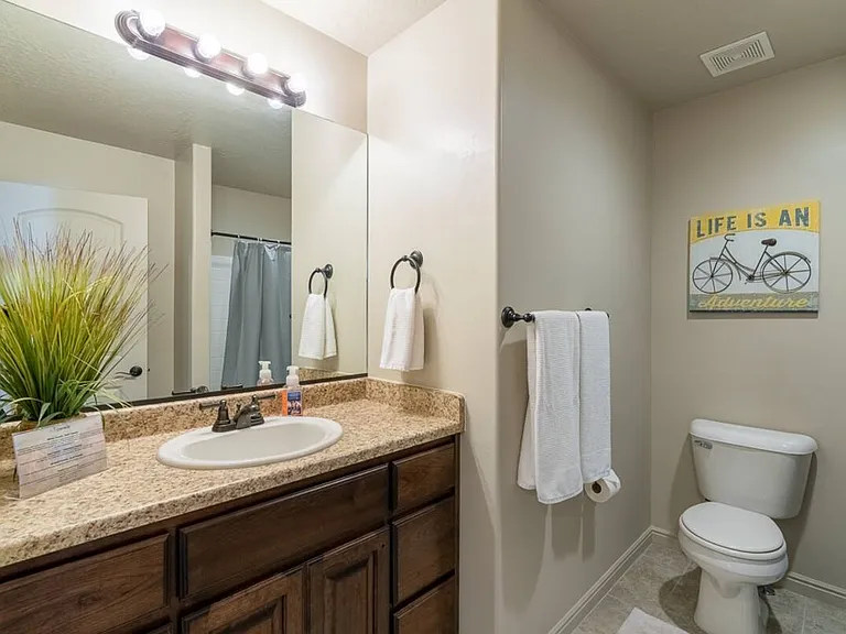 290 W Buena Vista Blvd — Photo 7