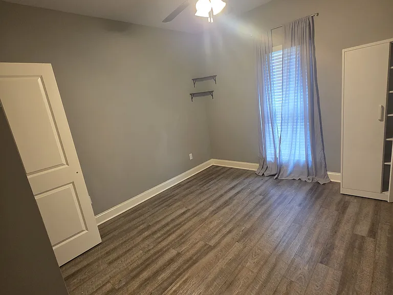 10285 Valmon Burns Way — Photo 12