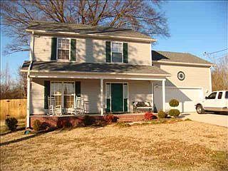 5th image of 938 Hunter Ln