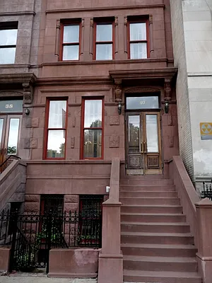 Rented by Perry Associates NYC Inc | media 39