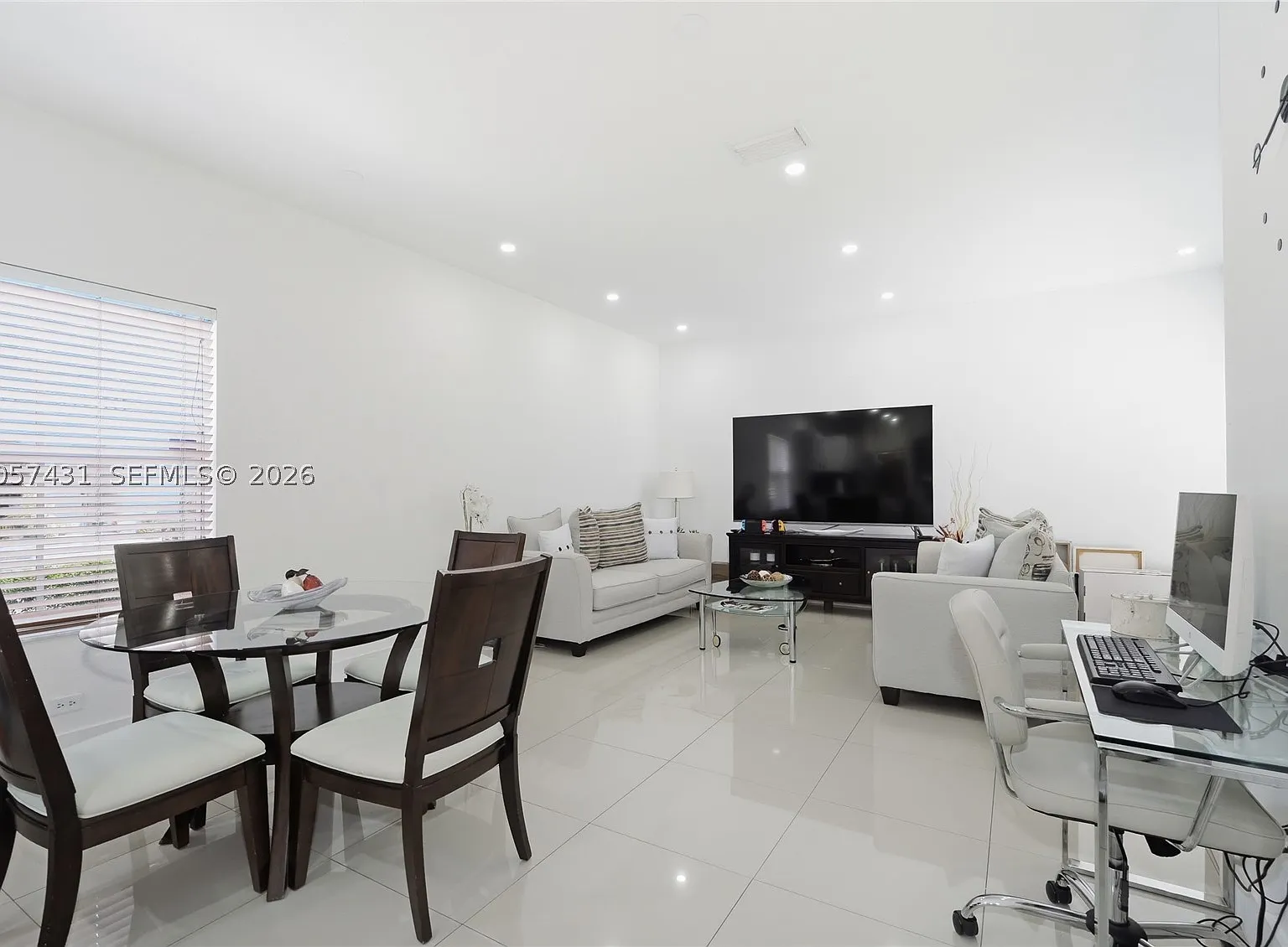 SW 49th St, Miramar — Photo 3