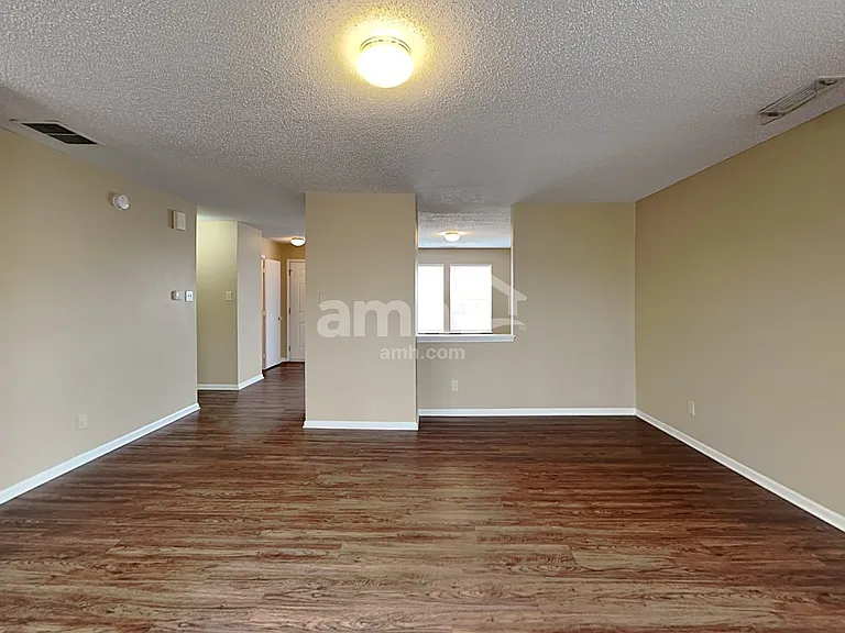 11 Lowell Ct — Photo 6