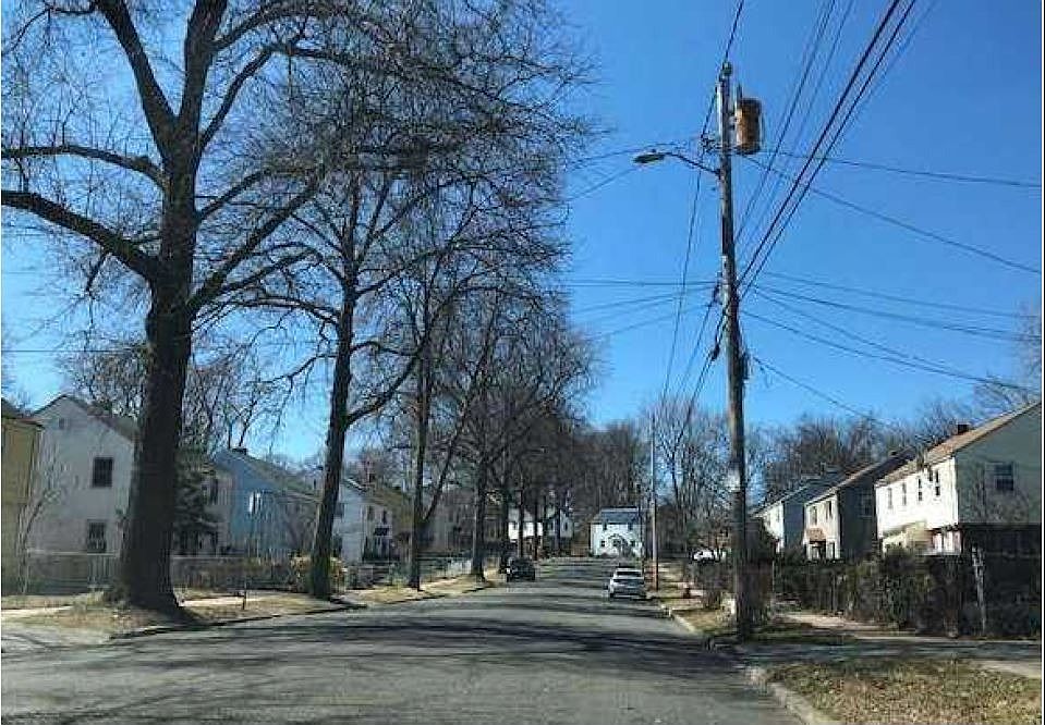 2nd image of 32-34 Baltic St