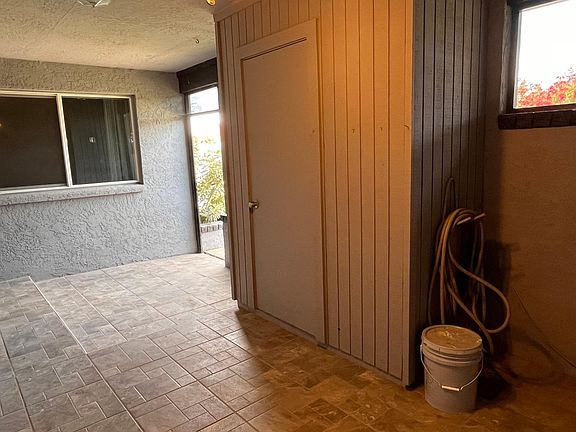 5th image of 9005 W Elm St Unit 3
