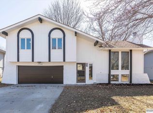 11745 Himebaugh Cir, Omaha, NE 68164