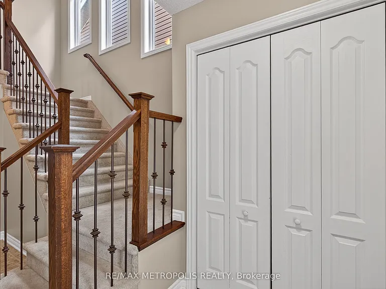 1276 Atkinson St — Photo 14
