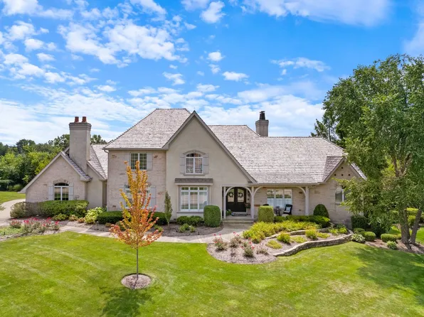 5257 W Meagan Ct, Libertyville, IL 60048