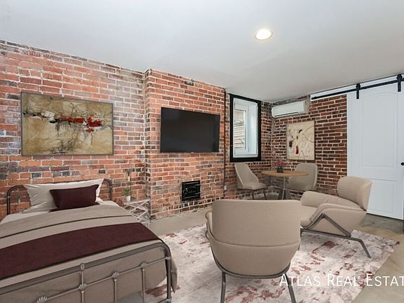 3rd image of 1066 N Clarkson St #14