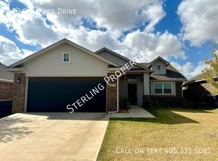 429 Compass Dr, Yukon, OK 73099