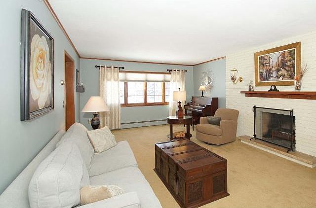 1st image of 3625 Belden Dr