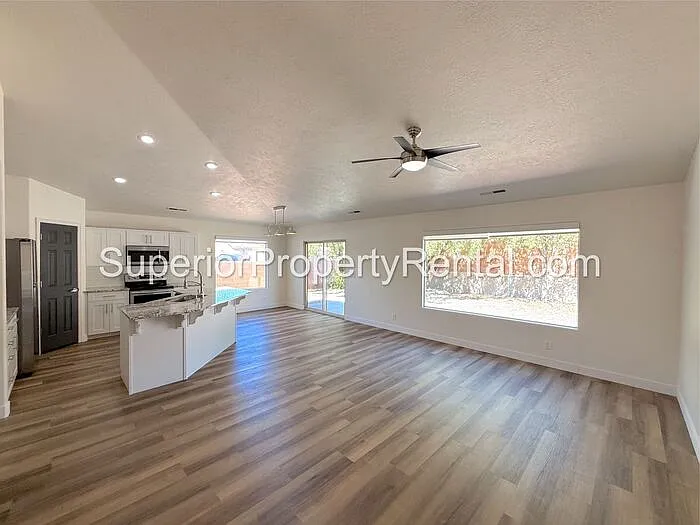 2196 W 1390 N — Photo 20