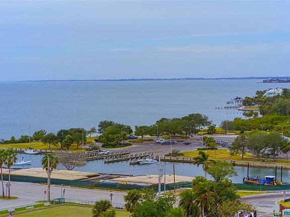 3rd image of 800 N Tamiami Trl Unit 901