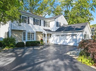 5712 Woodland Dr, Western Springs, IL