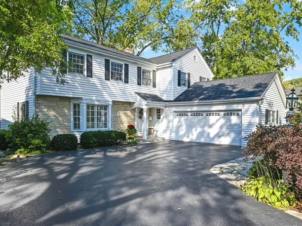 5712 Woodland Dr, Western Springs, IL 60558