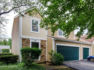1928 Ozark Pkwy, Algonquin, IL 60102