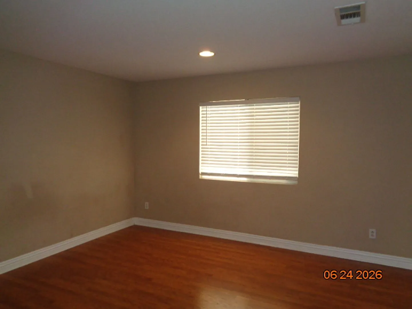 Large West Lancaster 2 Story Built in 2004 with 3638 sq. ft. — Photo 4