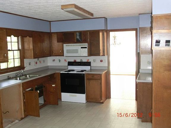 3rd image of 2197 Lunceford Ln