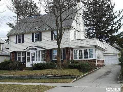 1st image of 312 Warwick Ave