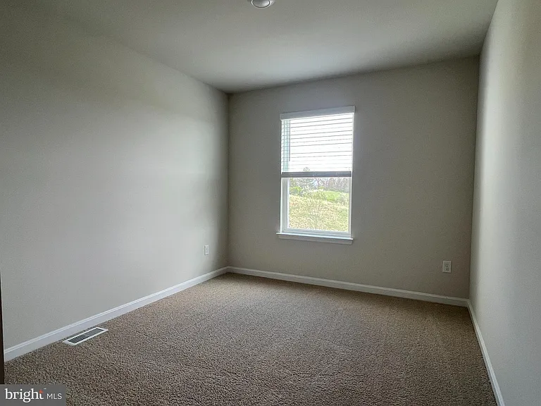 147 Tigney Dr — Photo 15