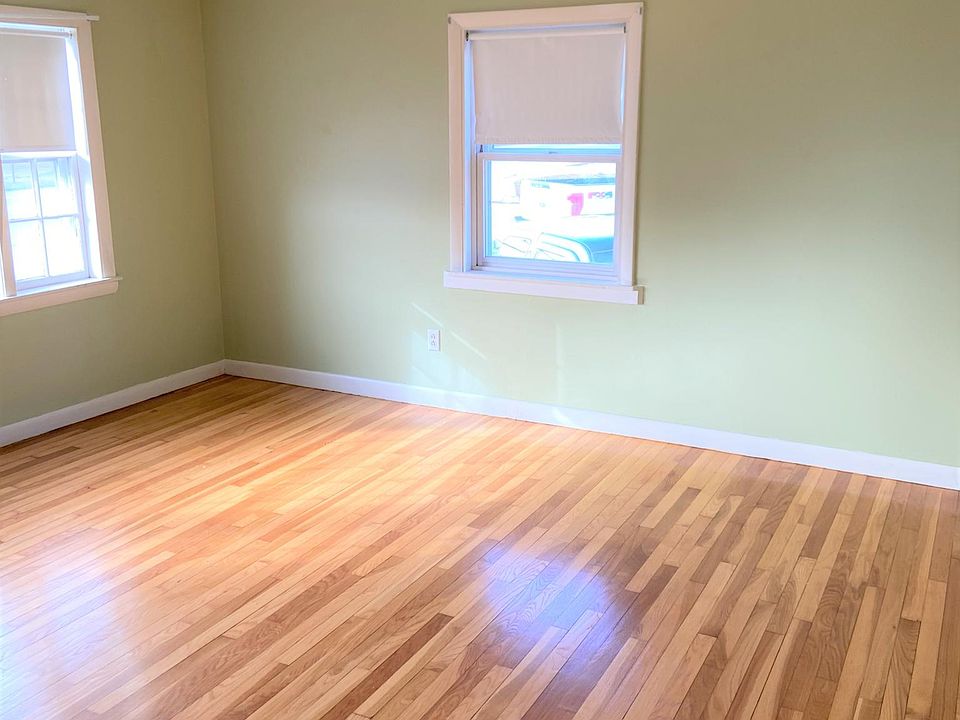 1st image of 20 Abington Ave APT 1L